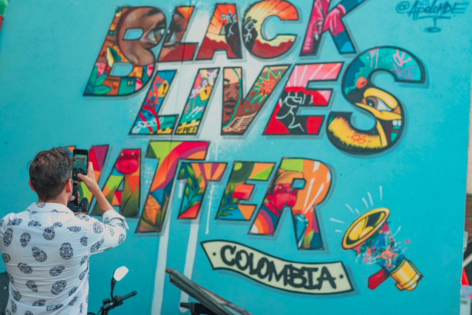 Descubre la Diversidad de Colombia: Bogotá, Eje Cafetero y Cartagena Tour de 8 días